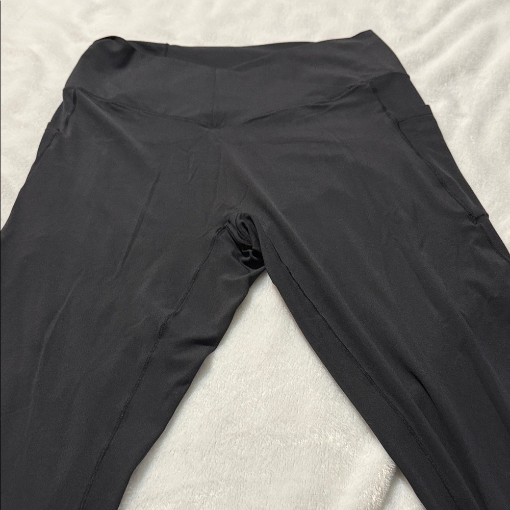 Sleek Black Women's Leggings